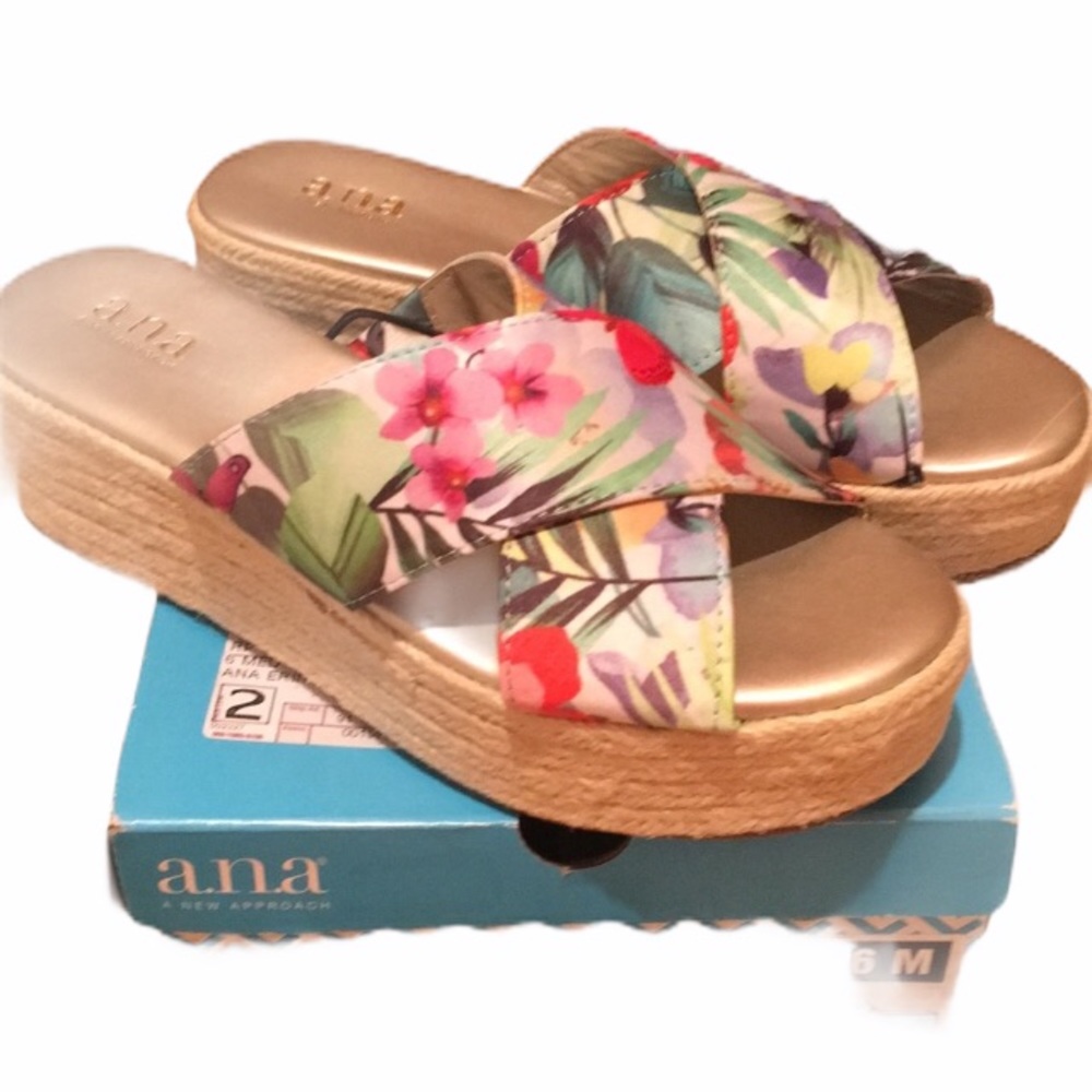 NWT a.n.a. shoes slip on wedges Erin multi vacay 6